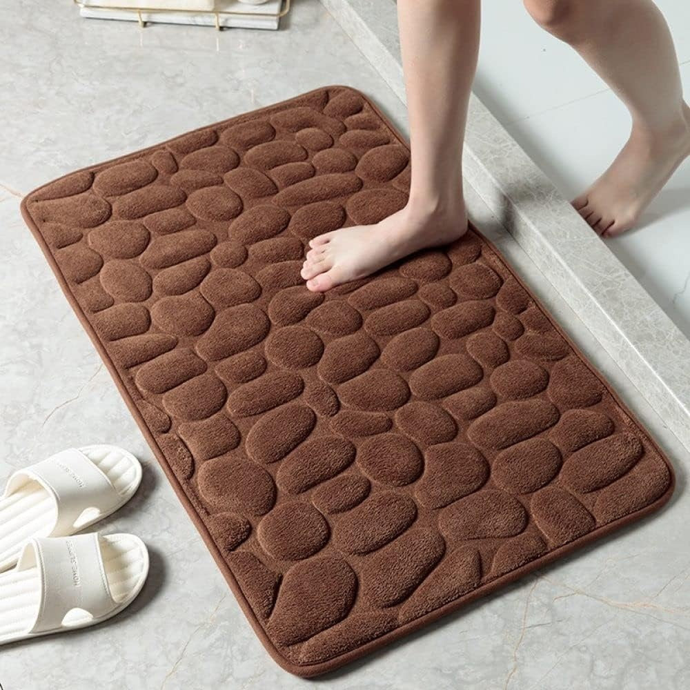 Velona Bath Mat – Soft 3D Pebble Texture
